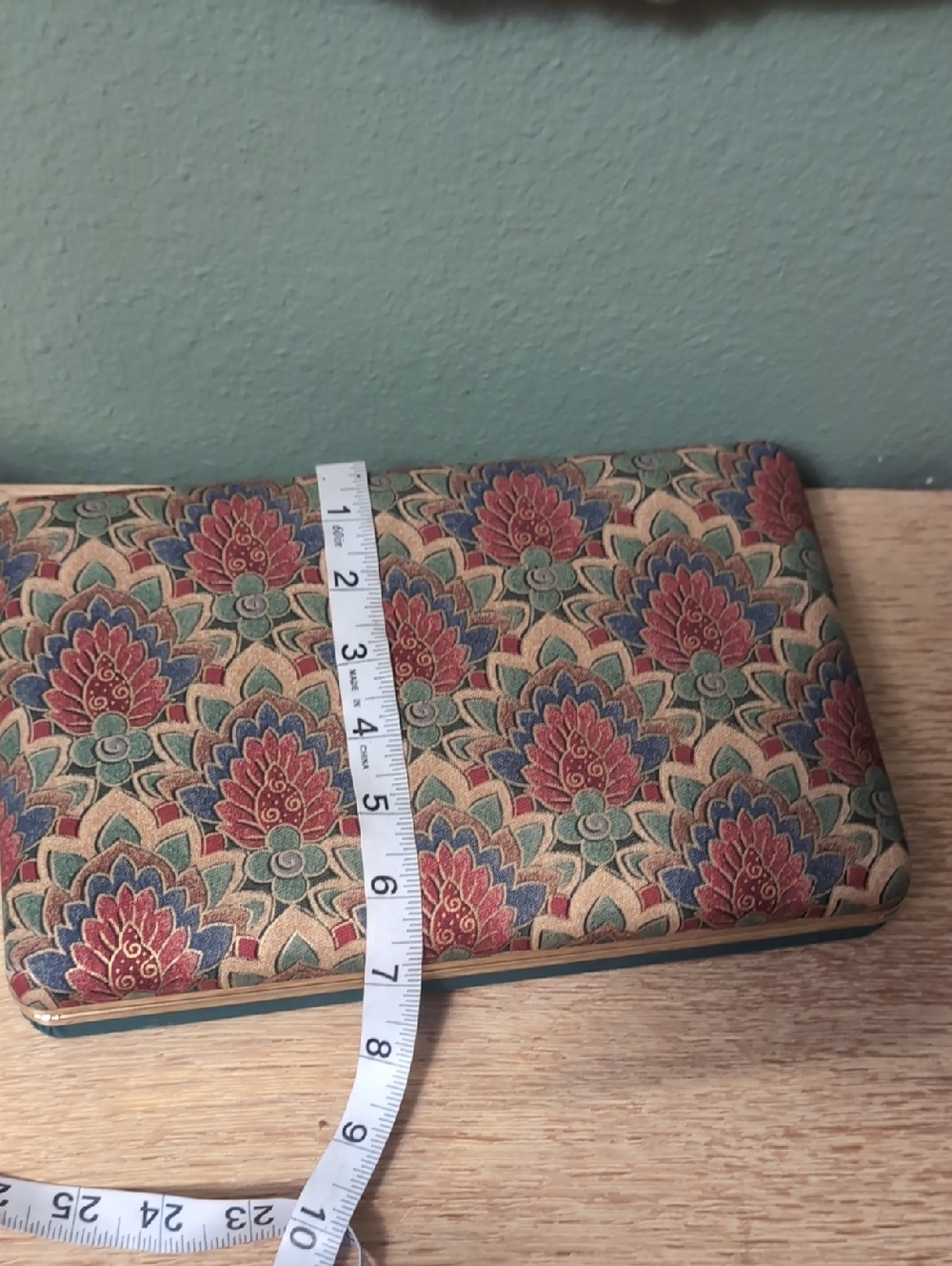Vintage Style Compact Jewelry/Ring Organizer/Decor - Picture 8 of 8